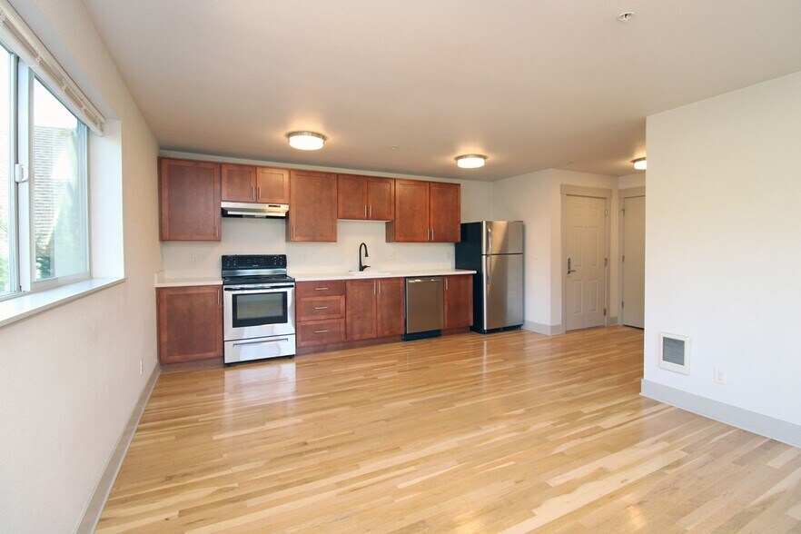 Building Photo - 5010 N Maryland Ave