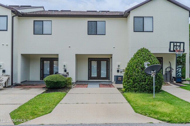 Building Photo - 422 Cabernet Pl
