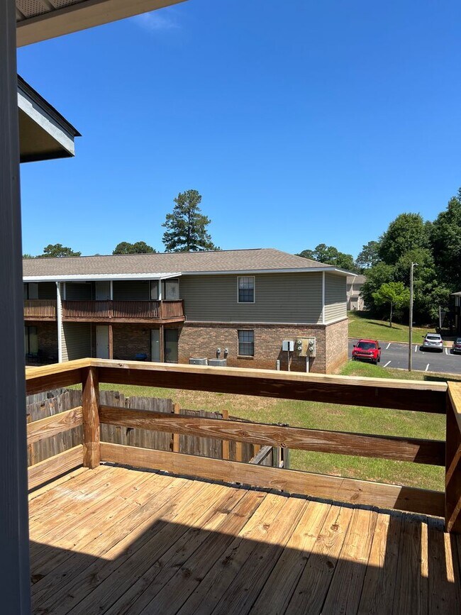 Building Photo - 147 Woodfield Pl