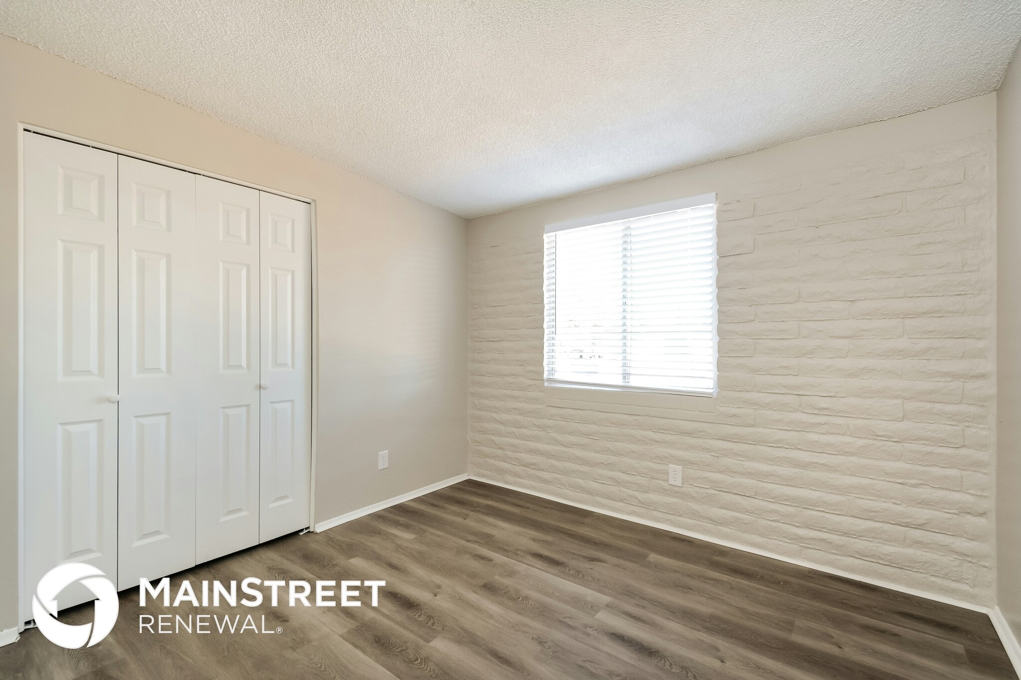 Building Photo - 4550 S Lotus Cir