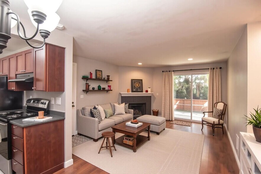 Building Photo - 16817 Larch Way