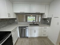 Building Photo - ANNUAL RENTAL - 2/2 CONDO IN ABBEY AT BERKSHIRE VILLAGE