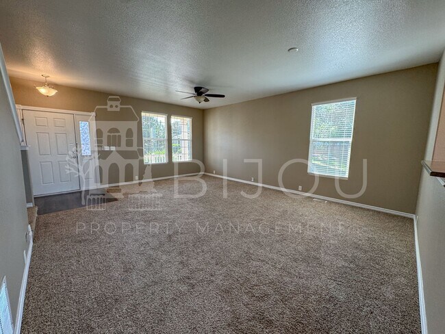 Building Photo - Fountain Fort Carson Townhome