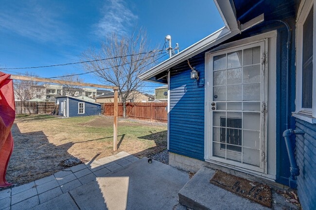 Building Photo - $2,200 - 2 Bed, 1 Bath Home in Englewood w...