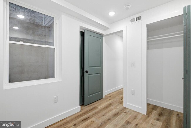 Building Photo - 4243 Mantua Ave