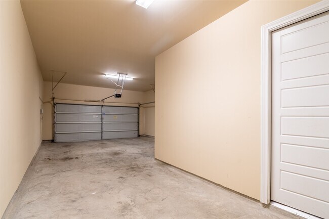 Building Photo - 19015 Yellowstone Landing Ct
