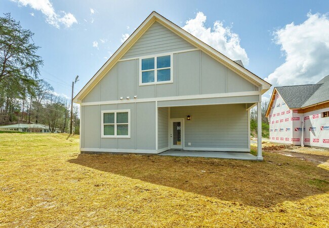 Building Photo - New 4 Bedroom Home in Red Bank with 2-Car Garage