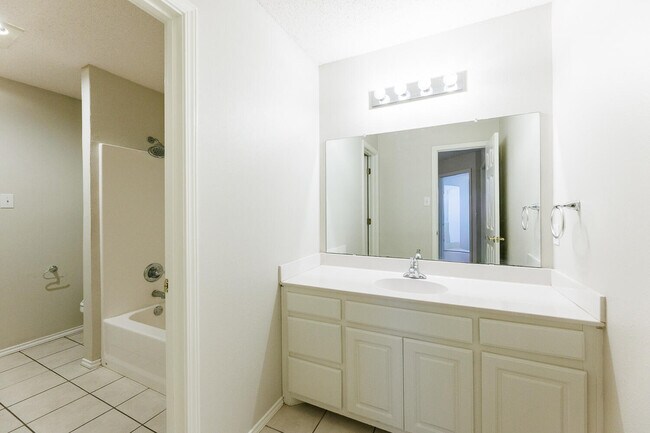 Building Photo - 3102 109th St