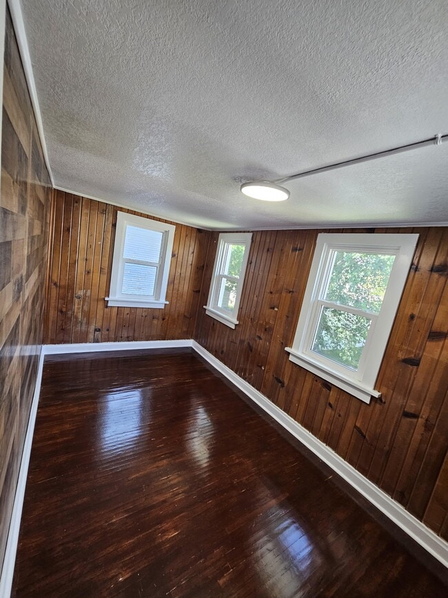Building Photo - 311 Locust St