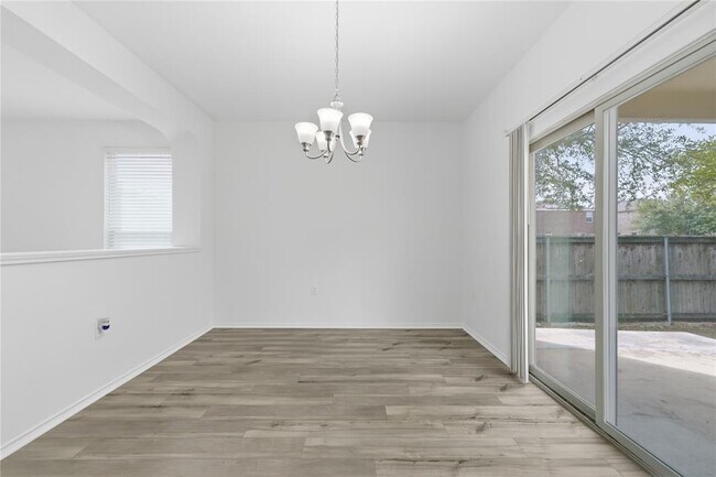 Building Photo - 11200 Drumellan St
