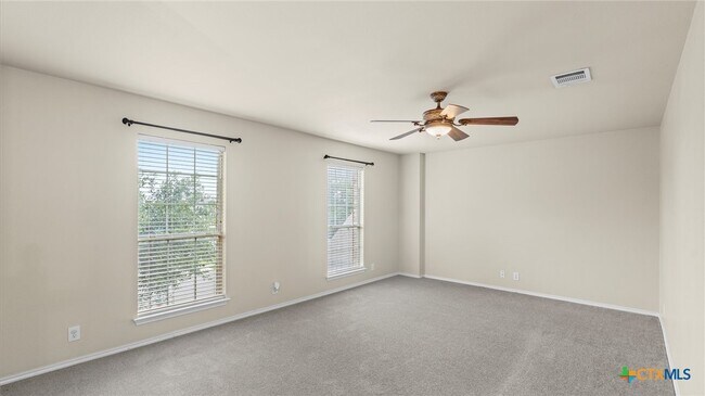 Building Photo - 152 Falcon Crossing
