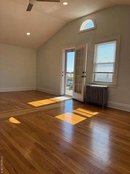 Building Photo - 367 E Chester St