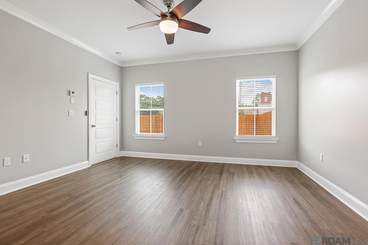 Building Photo - 15513 Fields Creek Ave