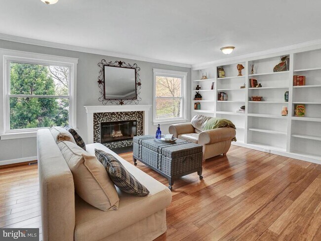 Building Photo - 94 Blueridge Ct