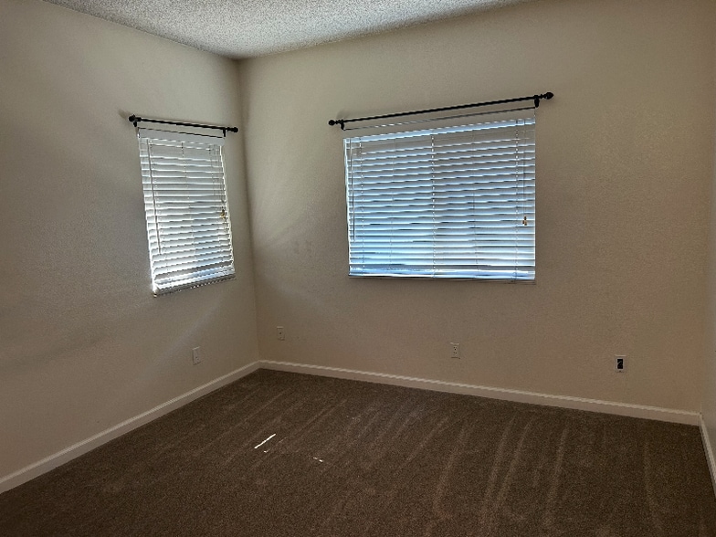 Building Photo - 474 Shadowgraph Dr