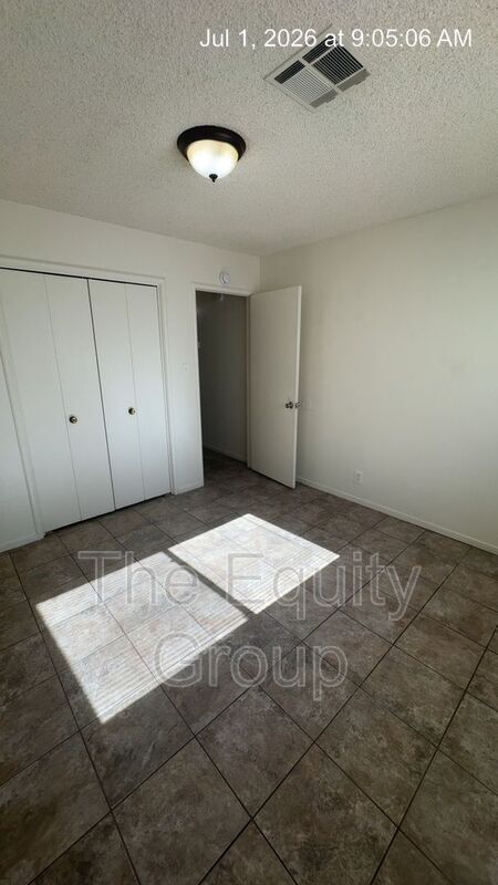 Building Photo - 2728 S Sallee Ct