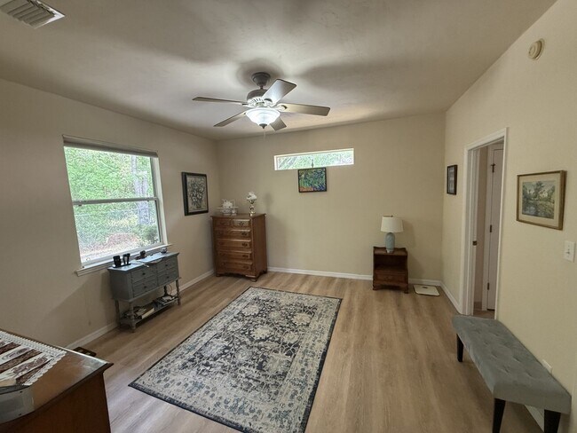 Building Photo - 3 Bedroom 2 Bath Home In Turkey Creek