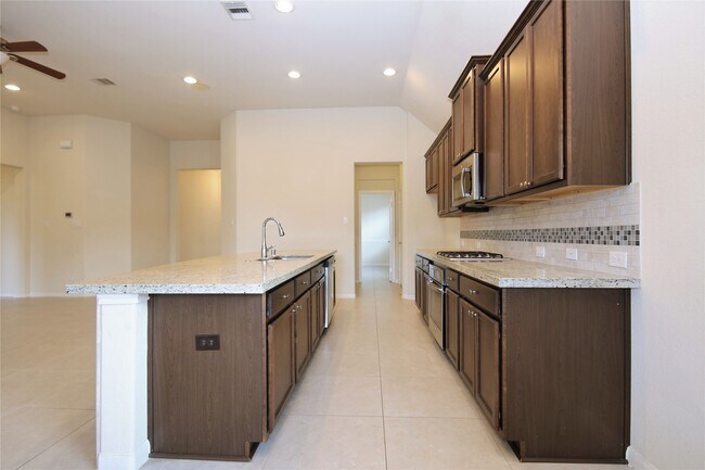 Building Photo - 26339 Landover Hills Ln