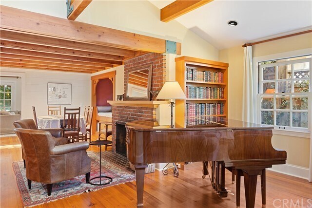 Primary Photo - 2310 Bowdoin St