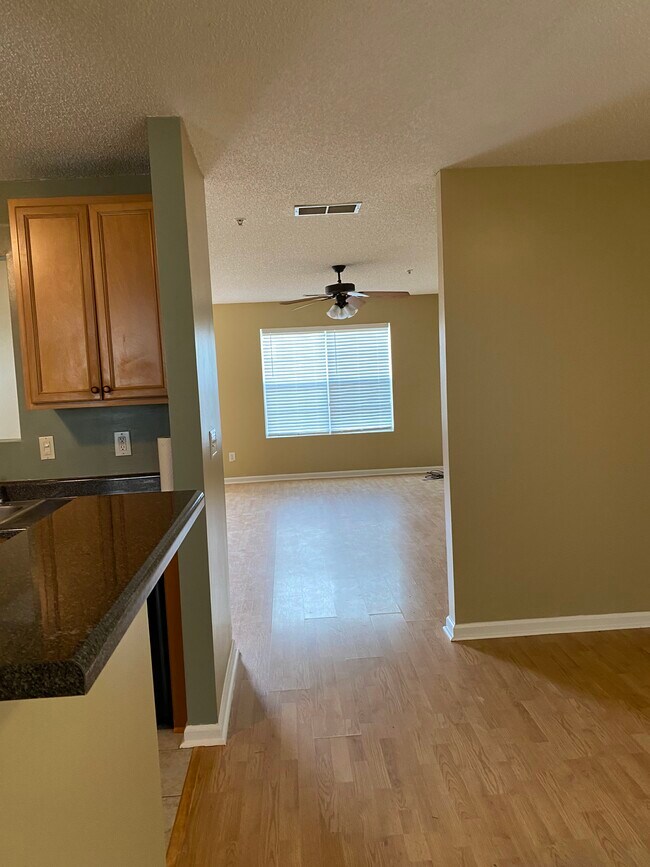 Building Photo - 125 Chastain Cir