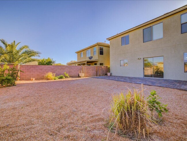 Building Photo - ** WOW $500.00 OFF FIRST FULL MONTHS RENT ...