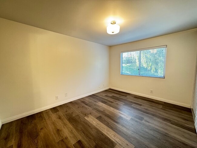 Building Photo - Beautiful 2Bd/2Ba Condo w/2 Reserved Parking Spaces, Extra Storage and Patio in Fullerton!