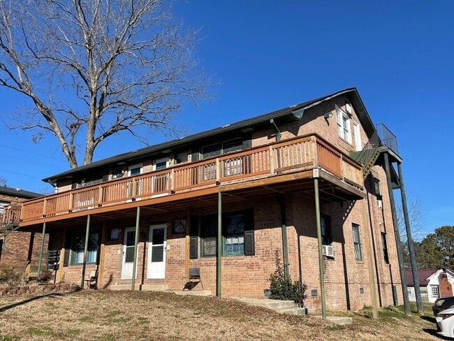 Building Photo - 1359