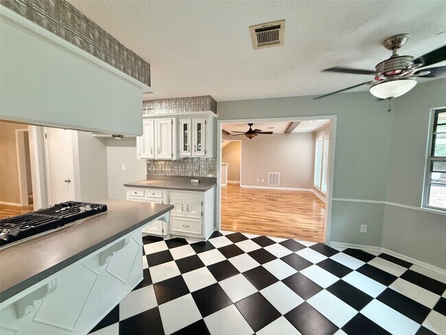 Building Photo - 5231 Alamosa Ln