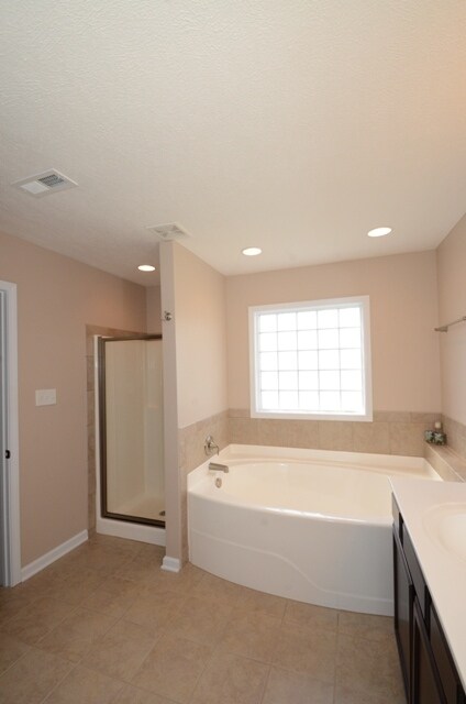 Building Photo - 309 S Brandon Way