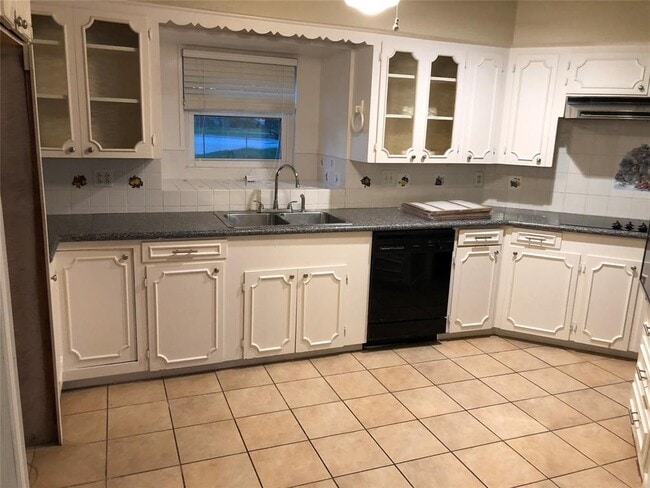 Building Photo - 7006 Bailey Rd