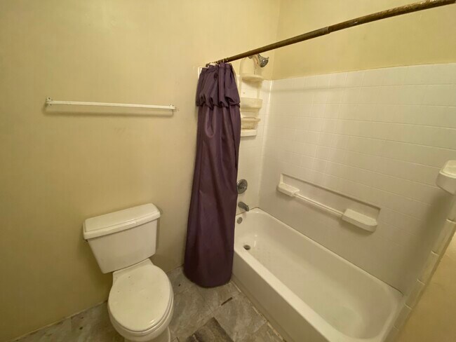 Building Photo - 317 Haney Ave