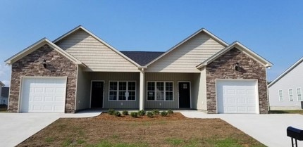 Building Photo - 2305 Brookville Dr