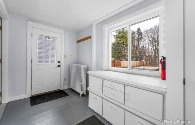 Building Photo - 14 S Jackson St