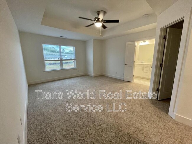 Building Photo - 158 N Auburn Landing Pl