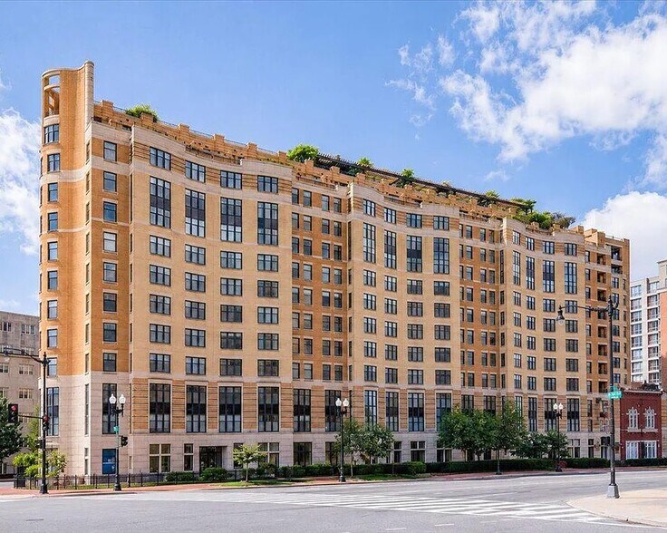 Building Photo - 400 Massachusetts Ave NW