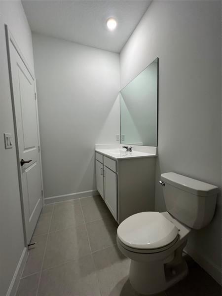 Building Photo - 655 SE Lk Fls St