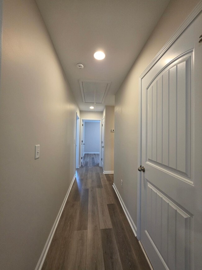 Building Photo - 2969 Old Field Rd