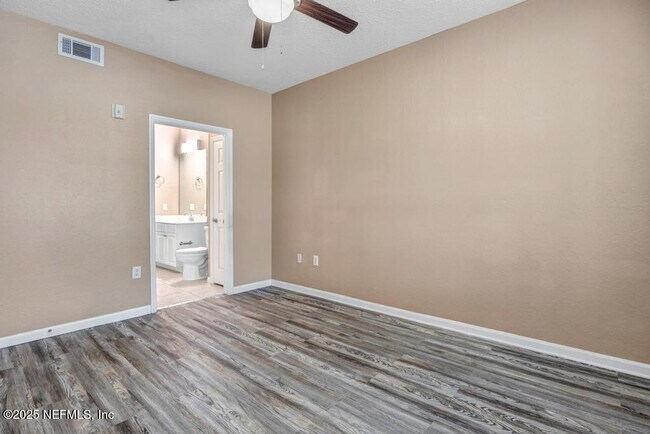 Building Photo - 8539 Gate Pkwy W