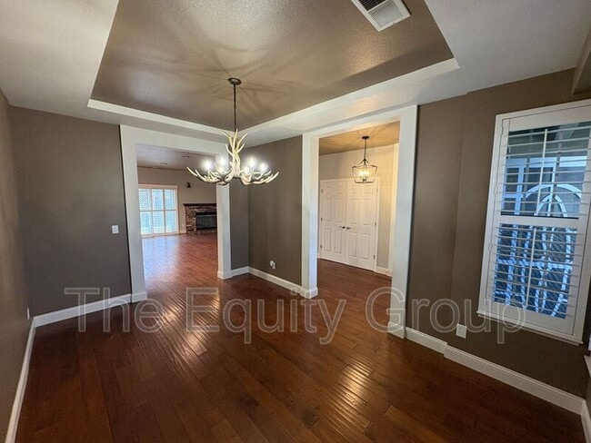 Building Photo - 540 W Birch Ct