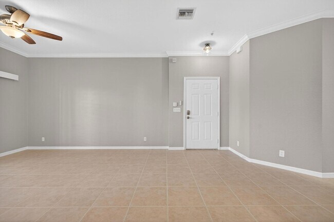 Building Photo - 160 Village Blvd