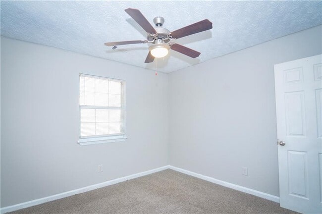 Building Photo - 130 Crystal Brook