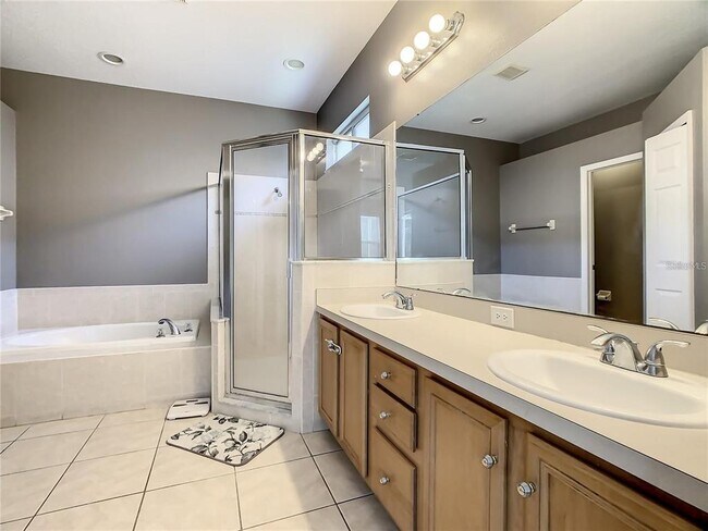 Building Photo - 6111 Gannetside Pl