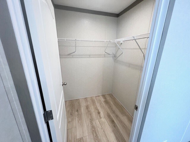 Building Photo - 9643 Anchor Dr