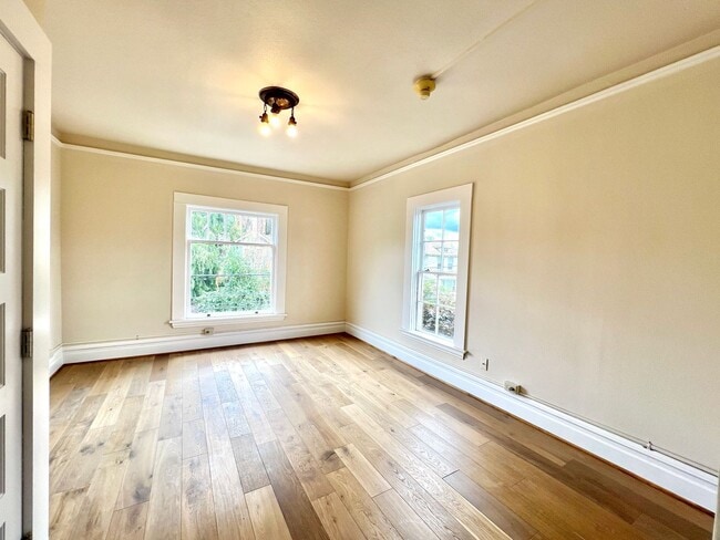 Building Photo - ROSEG01