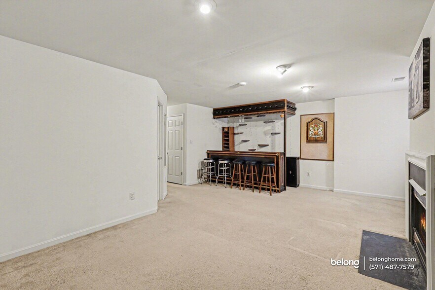 Building Photo - 14789 Truitt Farm Dr