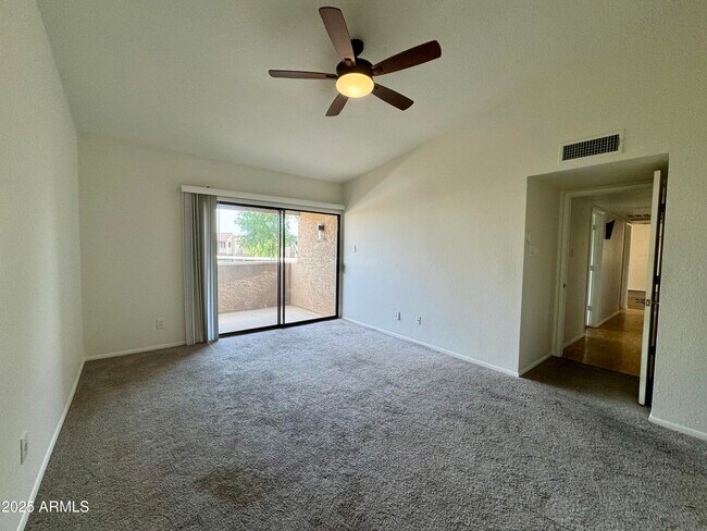 Building Photo - 7950 E Starlight Way