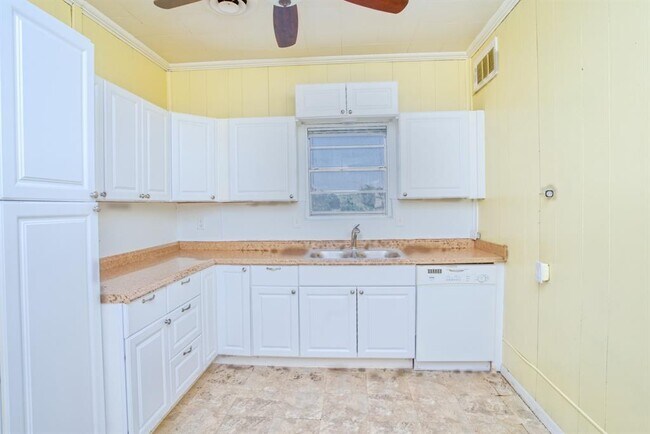 Building Photo - 3952 Tin Top Rd