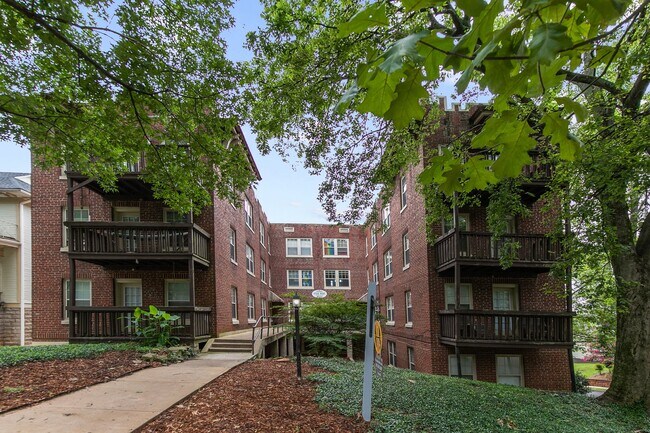 Building Photo - Oak Hill Apartments