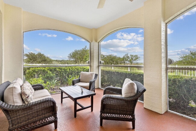 Building Photo - Fully Furnished 3/3 Ocean Grande Condo