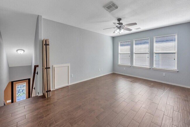 Building Photo - 18 N Star Ridge Cir
